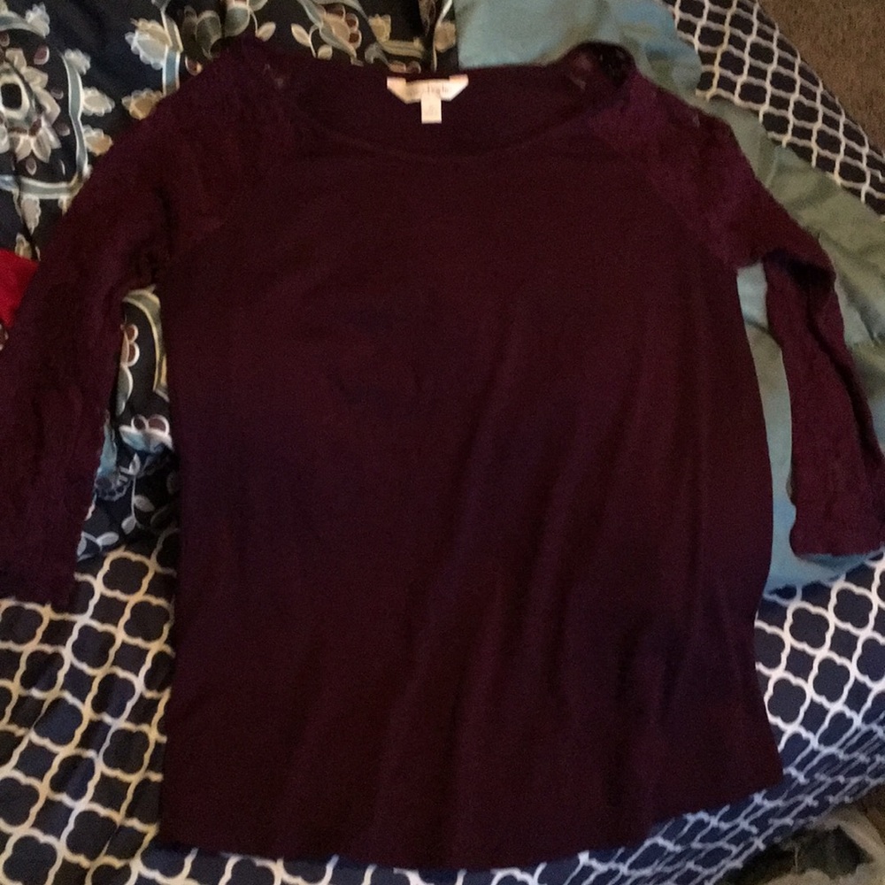 Floral arms log sleeve nice shirt never worn